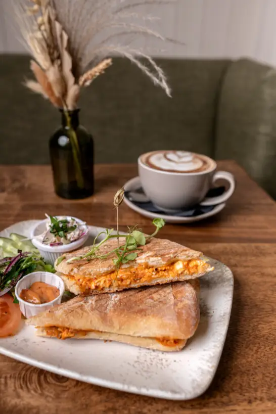 Essys Manchester - Halal Middle Eastern & Arab in Manchester